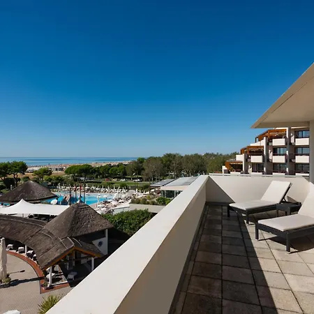 Aparthotel Holiday-3