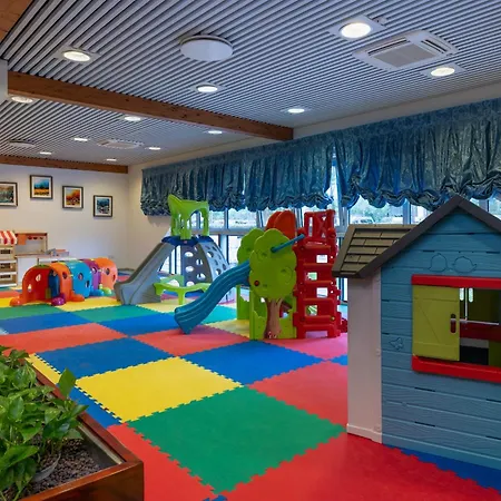 Aparthotel Holiday-2